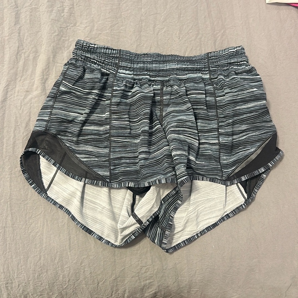 Black and White Heathered Hotty Hot Lululemon Shorts